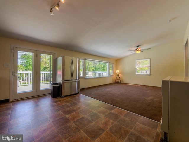 424 HOLMES RD, Morton, PA 19070