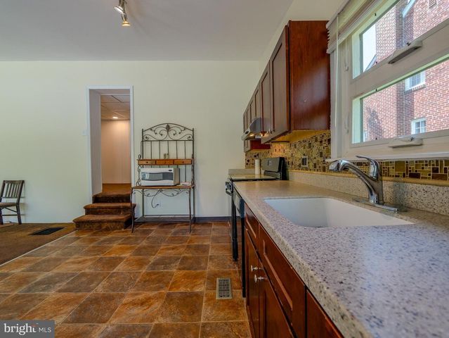 424 HOLMES RD, Morton, PA 19070