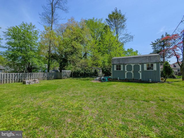 424 HOLMES RD, Morton, PA 19070