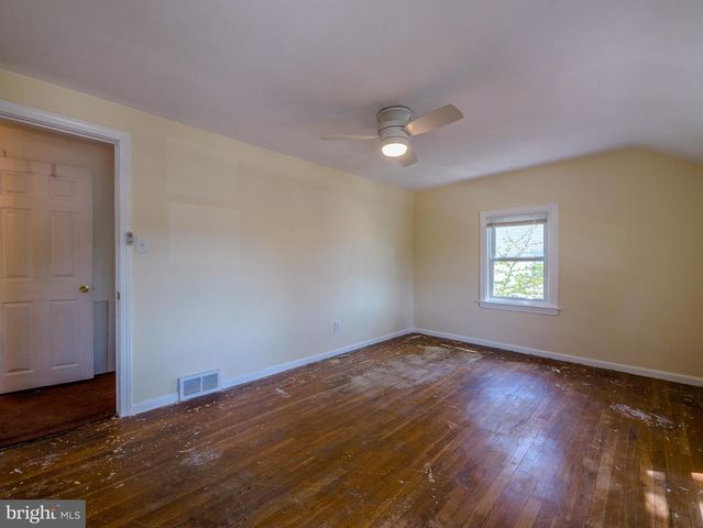 424 HOLMES RD, Morton, PA 19070