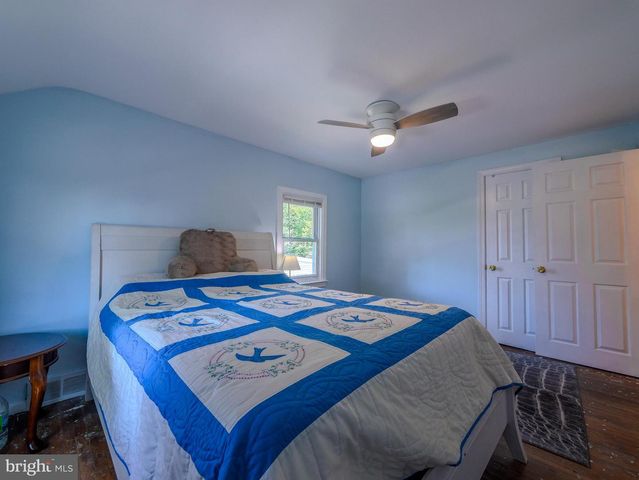 424 HOLMES RD, Morton, PA 19070