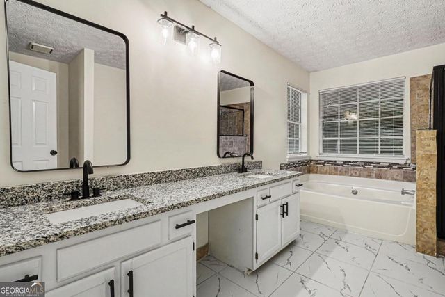 3719 Cameron Hills Place, Ellenwood, GA 30294