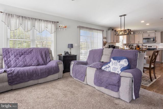 385 BARCLAY DR, Red Lion, PA 17356