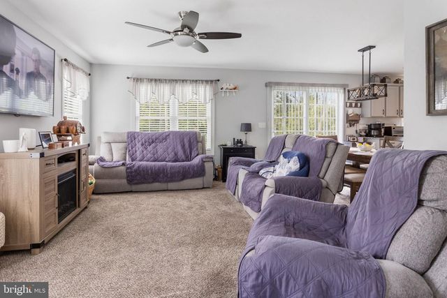 385 BARCLAY DR, Red Lion, PA 17356