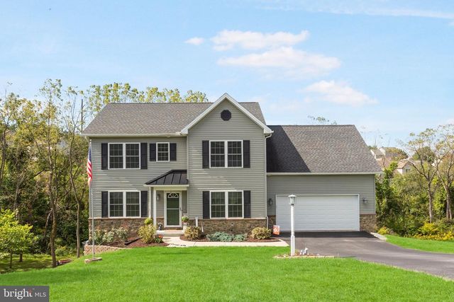 385 BARCLAY DR, Red Lion, PA 17356