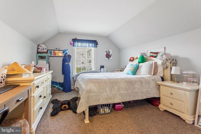 385 BARCLAY DR, Red Lion, PA 17356