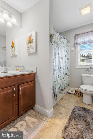 385 BARCLAY DR, Red Lion, PA 17356