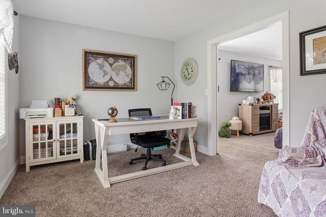 385 BARCLAY DR, Red Lion, PA 17356