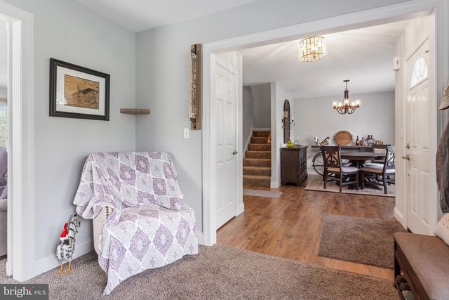 385 BARCLAY DR, Red Lion, PA 17356