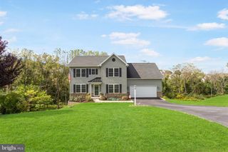385 BARCLAY DR, Red Lion, PA 17356