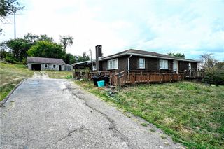 600 Dry Hill Rd, Connellsville, PA 15425