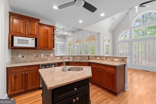 260 Addison Drive, Fayetteville, GA 30215