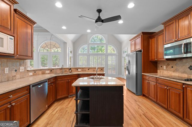 260 Addison Drive, Fayetteville, GA 30215