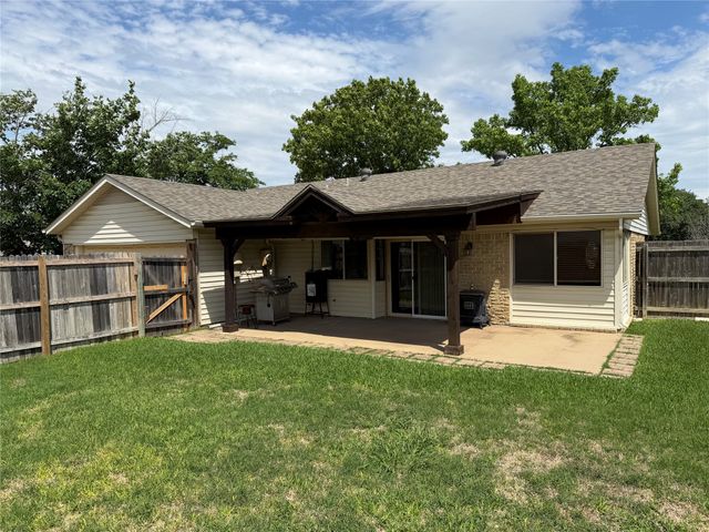 2116 Placid Drive, Carrollton, TX 75007