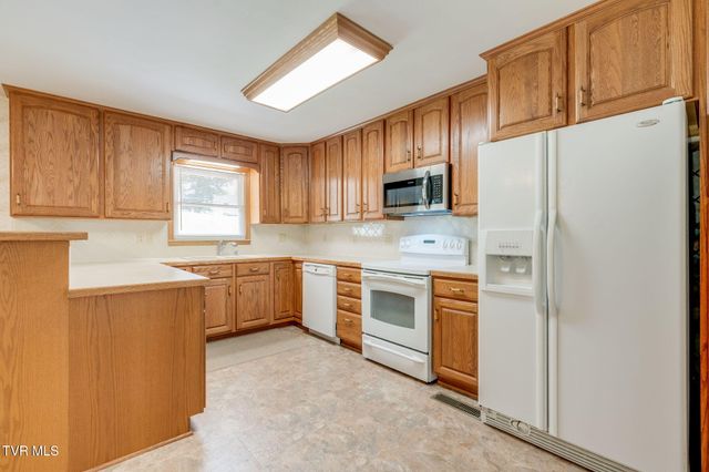 1763 Sylvan Hill Road, Elizabethton, TN 37643