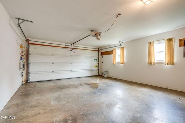 1763 Sylvan Hill Road, Elizabethton, TN 37643