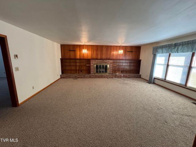 1763 Sylvan Hill Road, Elizabethton, TN 37643