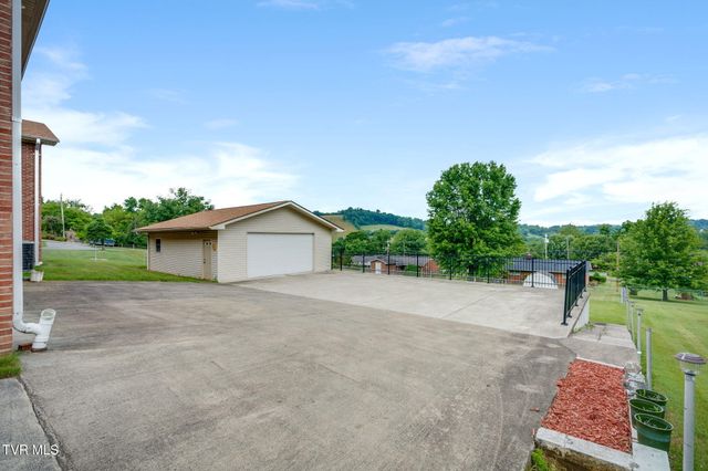 1763 Sylvan Hill Road, Elizabethton, TN 37643