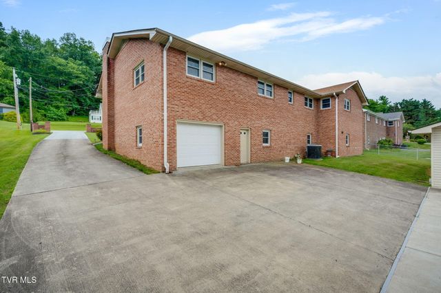 1763 Sylvan Hill Road, Elizabethton, TN 37643