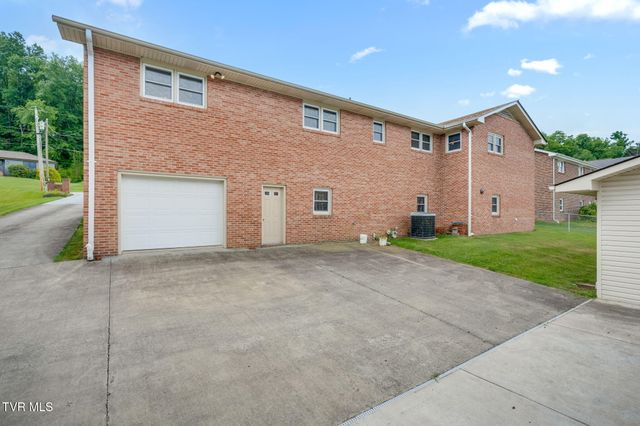 1763 Sylvan Hill Road, Elizabethton, TN 37643