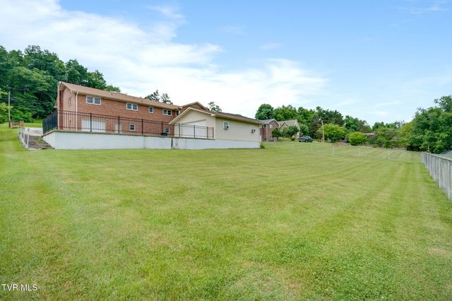 1763 Sylvan Hill Road, Elizabethton, TN 37643