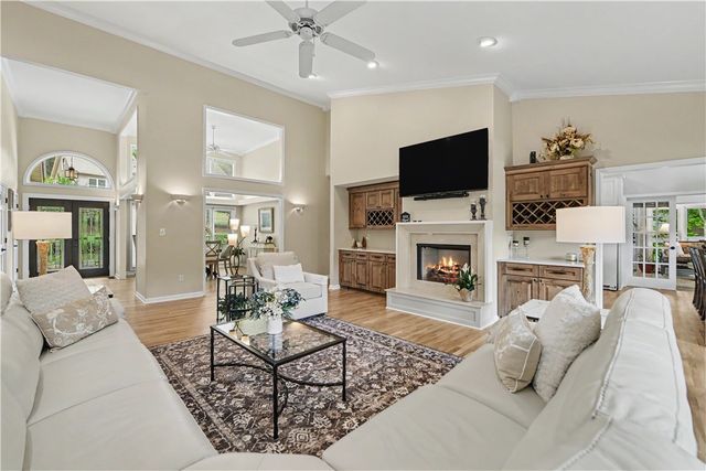 107 Lindos Drive, Seneca, SC 29672