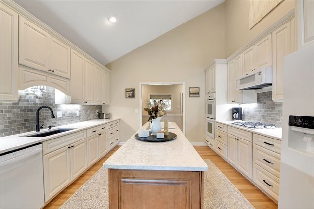 107 Lindos Drive, Seneca, SC 29672