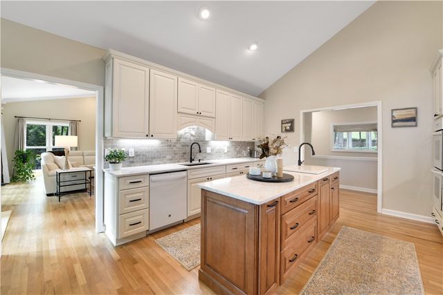 107 Lindos Drive, Seneca, SC 29672