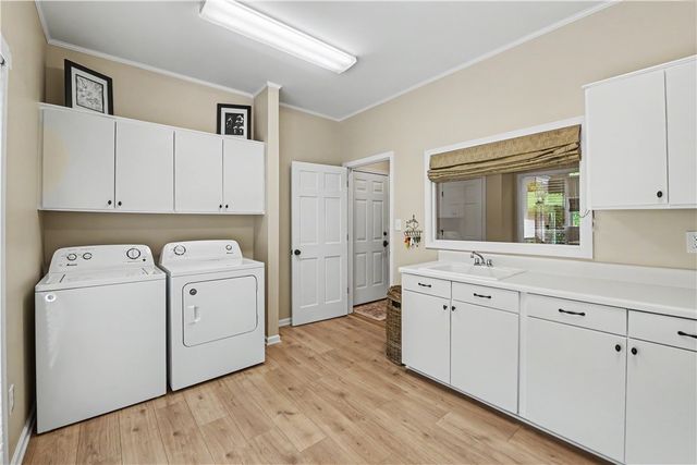 107 Lindos Drive, Seneca, SC 29672