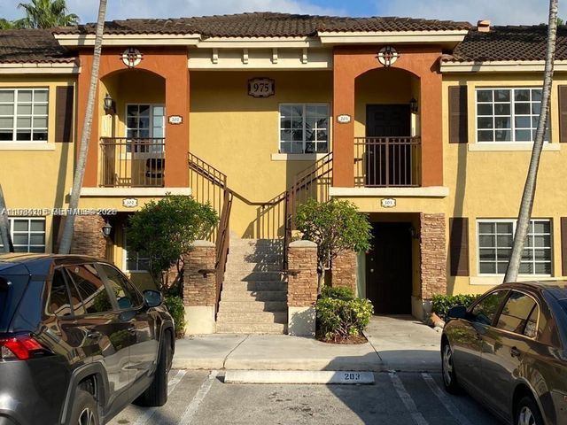 975 NE 33rd Terrace 203, Homestead, FL 33033