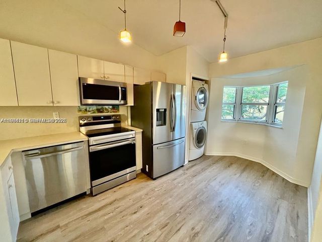 975 NE 33rd Terrace 203, Homestead, FL 33033