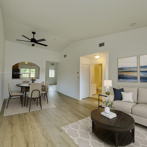 975 NE 33rd Terrace 203, Homestead, FL 33033