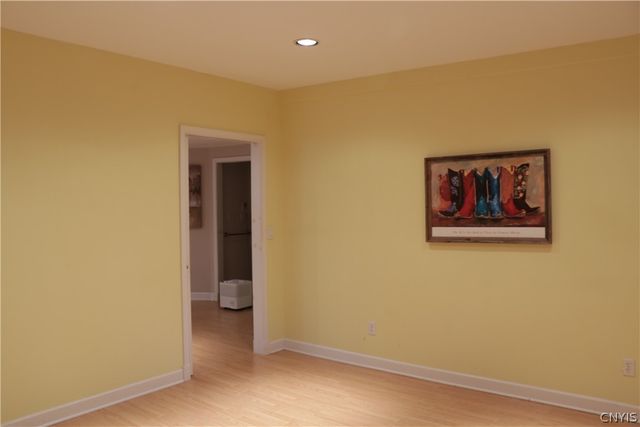 40 Nursery Lane, Syracuse, NY 13210