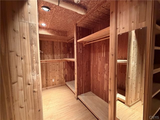 40 Nursery Lane, Syracuse, NY 13210