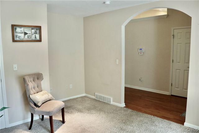 40 Nursery Lane, Syracuse, NY 13210