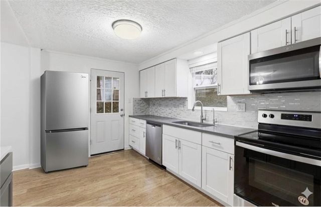 5843 Wilson Dr, Bethel Park, PA 15102