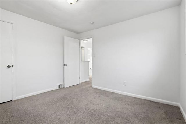 5843 Wilson Dr, Bethel Park, PA 15102