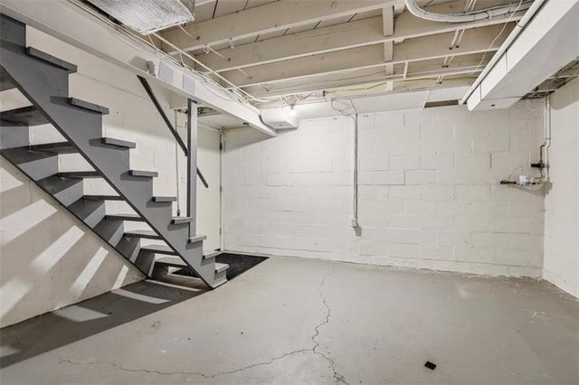 5843 Wilson Dr, Bethel Park, PA 15102