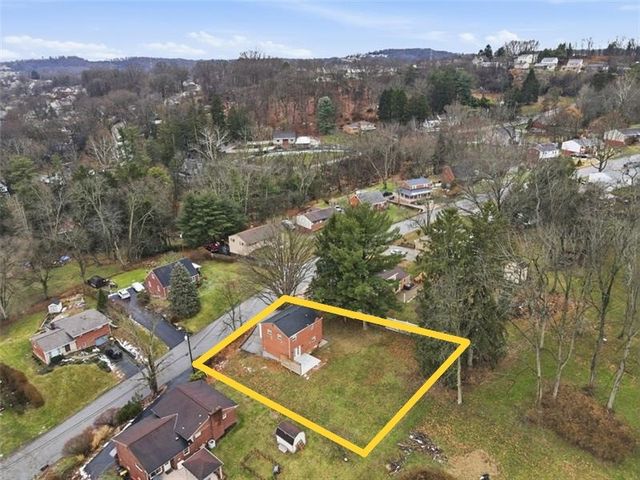 5843 Wilson Dr, Bethel Park, PA 15102