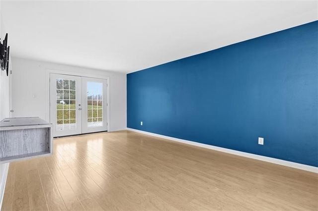 5843 Wilson Dr, Bethel Park, PA 15102