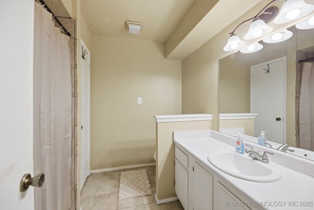 6526 S Memorial Drive 15C, Tulsa, OK 74133