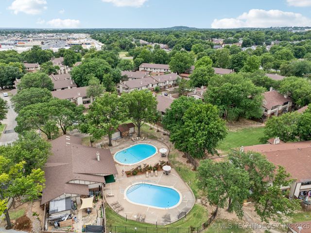 6526 S Memorial Drive 15C, Tulsa, OK 74133