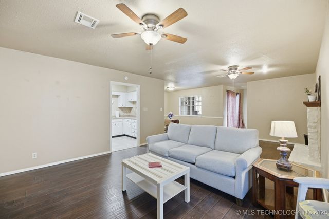 6526 S Memorial Drive 15C, Tulsa, OK 74133