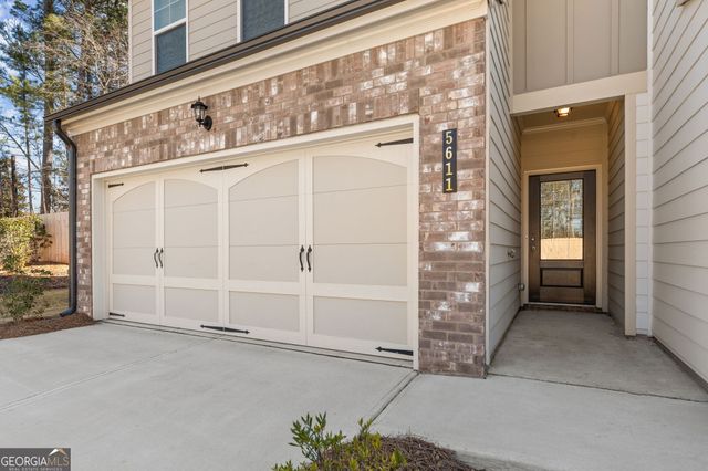 5611 Chickory Drive, Flowery Branch, GA 30542