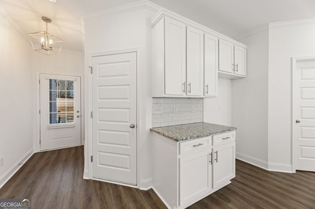 5611 Chickory Drive, Flowery Branch, GA 30542