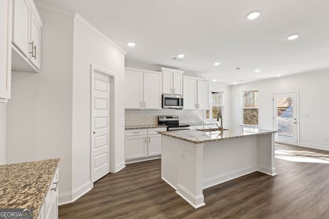 5611 Chickory Drive, Flowery Branch, GA 30542