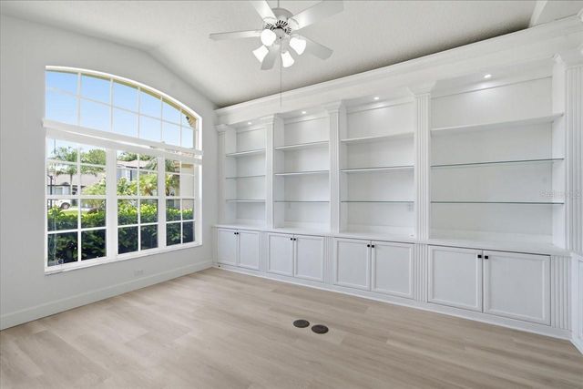 6121 CHENE COURT, Lutz, FL 33558