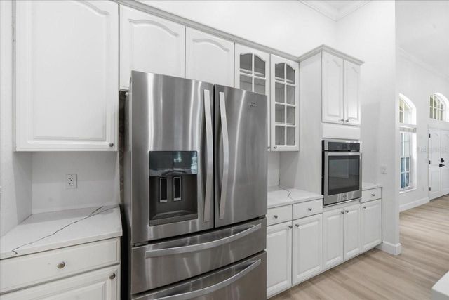 6121 CHENE COURT, Lutz, FL 33558