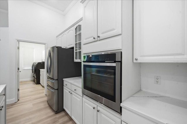 6121 CHENE COURT, Lutz, FL 33558