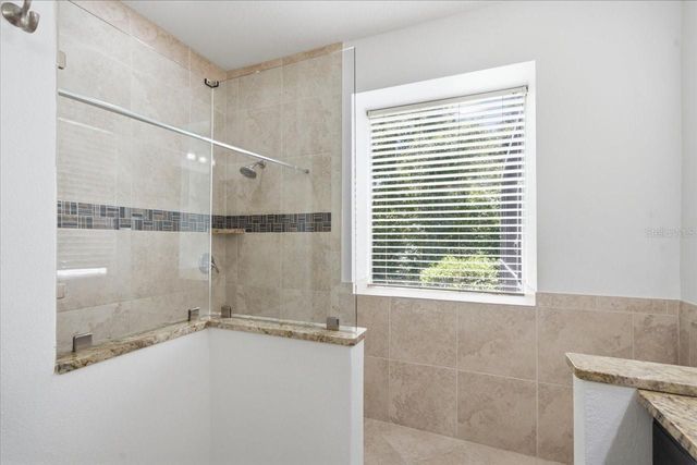 6121 CHENE COURT, Lutz, FL 33558